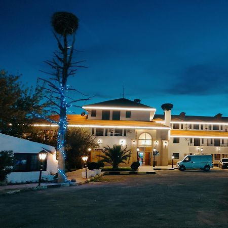 Hotel Amrouss Touristic Darmaroc à Azrou Extérieur photo